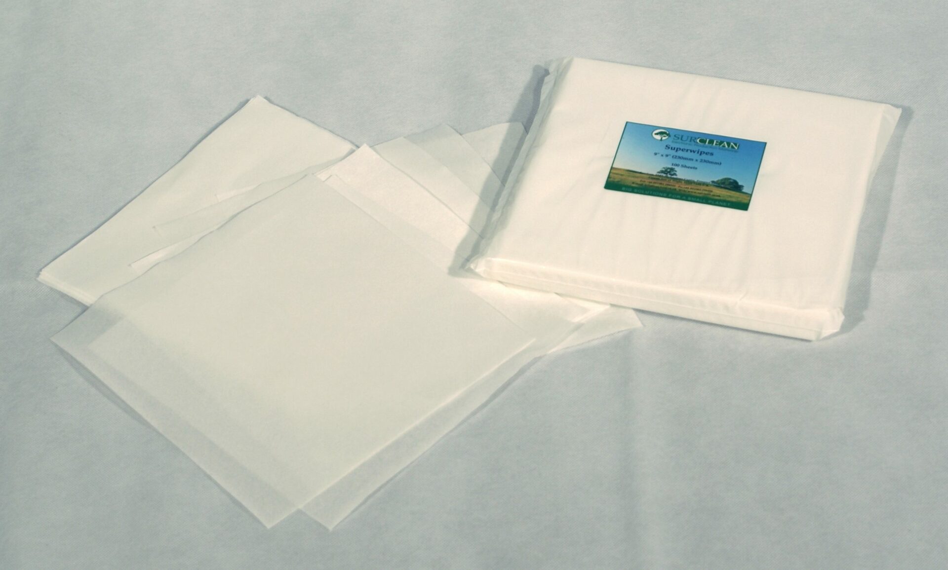 Dry Superwipes / 9inch x 9inch bagged in 100 sheets